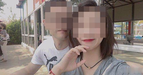 男子七夕拨通亡妻视频带她旅游七夕深情呼唤，男子带亡妻共游美景——穿越时空的情感之旅